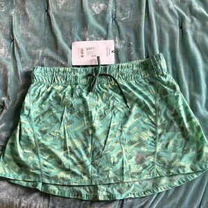 Stio Green Patterned Women's Skort